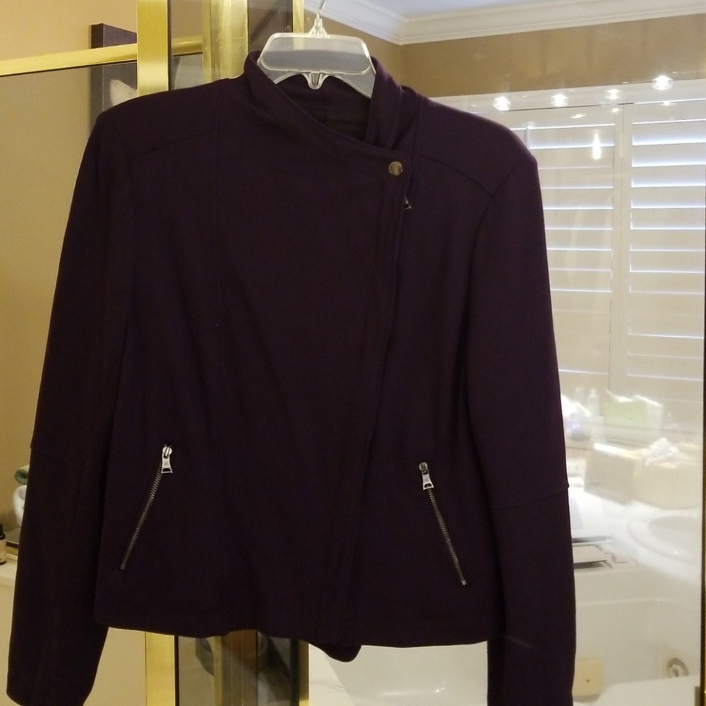 Banana Republic Sz L eggplant zippered jacket. EXC